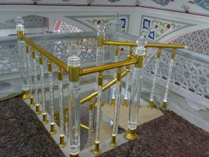 Заходные столбы лестницы