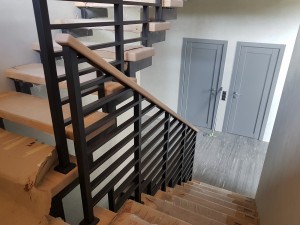 Цельносварное ограждение лестницы на заказ в Минске