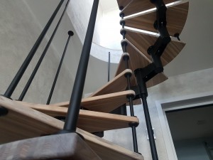 Винтовая лестница в двухуровневую квартиру по пр. Победителей в Минске