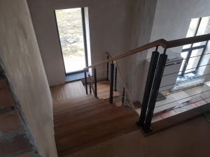 П-образная лестница для дома в Колодищах