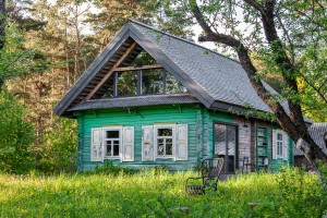 Как надстроить второй этаж на старый деревянный дом?