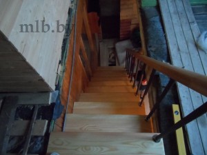 Удобная лестница Авангард для частного дома