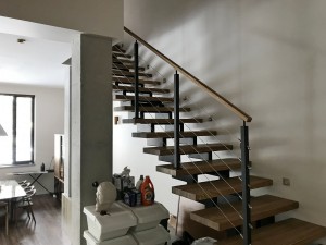 Установка лестницы Гарант в деревне Слободщина