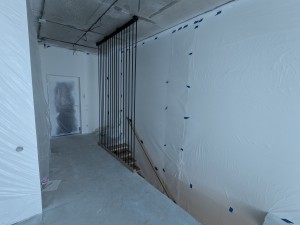 Установка лестницы Моно со ступенями из дуба 60 мм с ограждением в потолок на пр-те Дзержинского Установка лестницы Моно со ступенями из дуба 60 мм с ограждением в потолок на пр-те Дзержинского