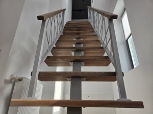 Установка хвойной лесенки Квадро с ограждением Паутина на улице Васнецова в Минске Установка хвойной лесенки Квадро с ограждением Паутина на улице Васнецова в Минске