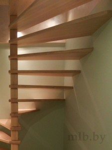 Деревянная винтовая лестница на заказ
